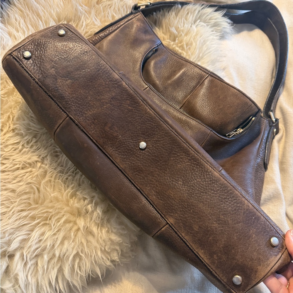 Yves saint Laurent extra large hobo bag - Picture 12 of 16